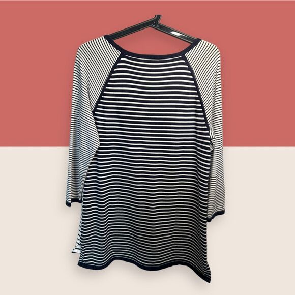 🦓 TALBOTS STRIPED RAGLAN STYLE 3/4 SLEEVE T-SHIRT NAVY CREAM MEDIUM - Picture 4 of 6